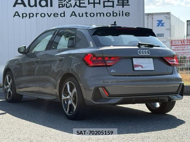 Audi A1 2025-10 7271537-2