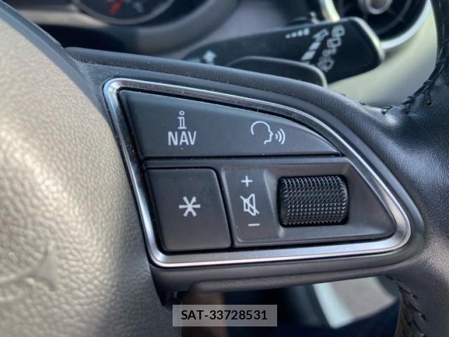 Audi A1 2013-06 7325712-11