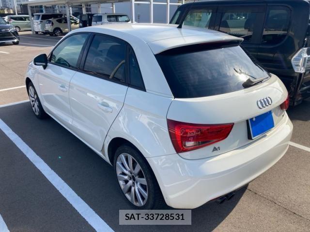 Audi A1 2013-06 7325712-2