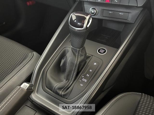 Audi A1 2025-10 7356845-12