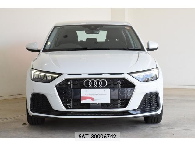 Audi A1 2025-10 7391383-12