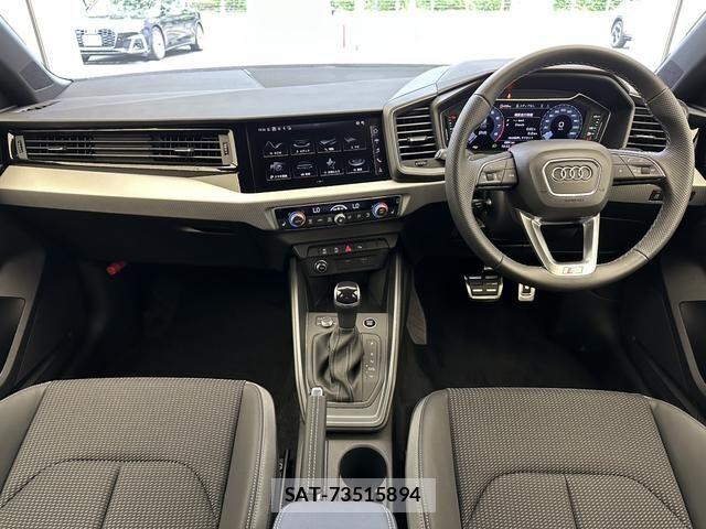 Audi A1 2025-10 7391380-1