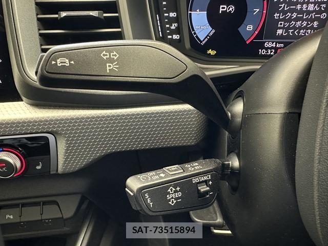 Audi A1 2025-10 7391380-7