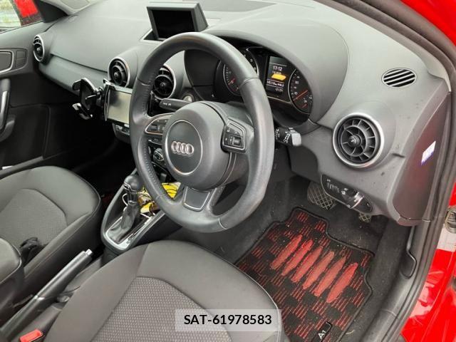 Audi A1 2013-09 7452961-11
