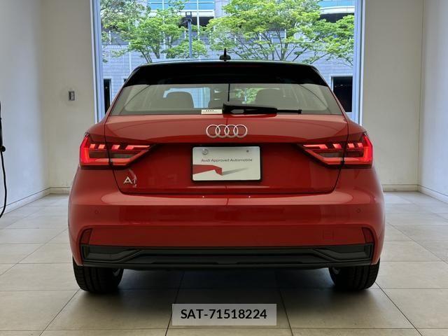 Audi A1 2025-10 7452954-12