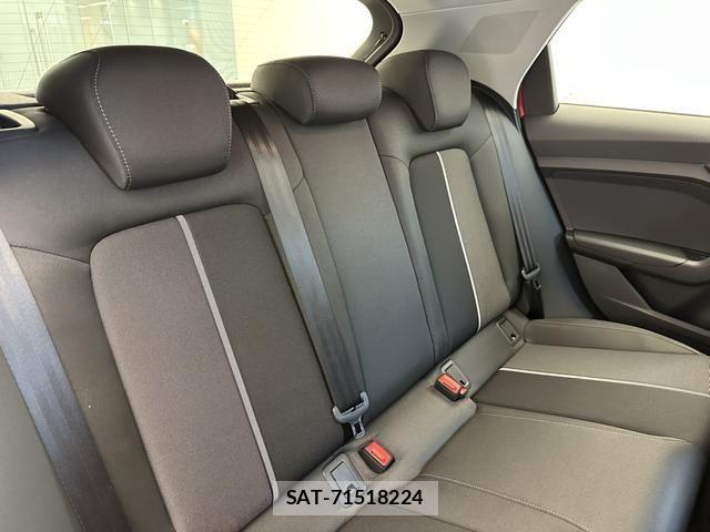 Audi A1 2025-10 7452954-4