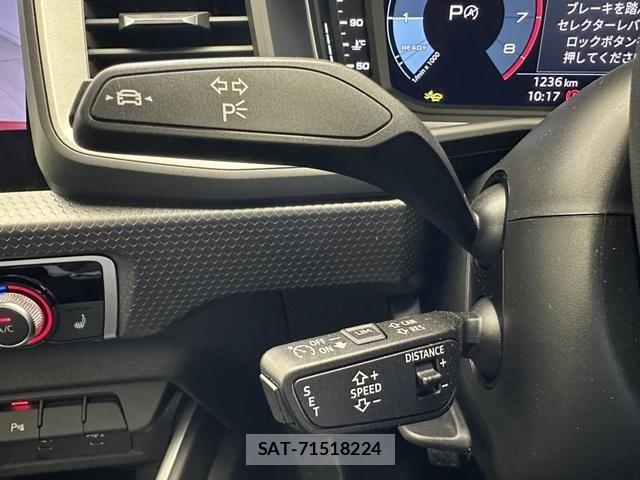 Audi A1 2025-10 7452954-7