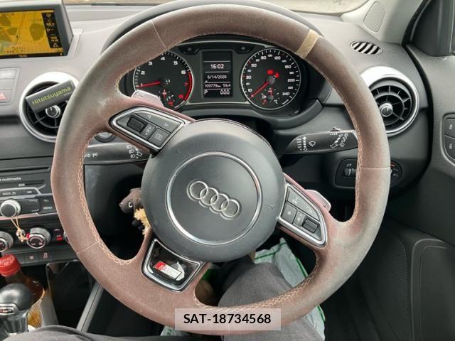 Audi A1 2013-12 7452959-11