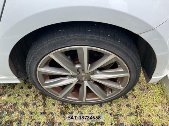 Audi A1 2013-12 7452959-4