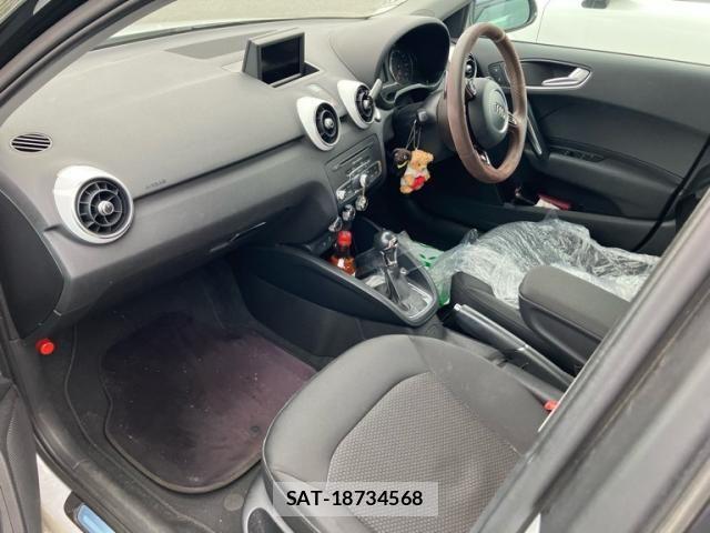 Audi A1 2013-12 7452959-8