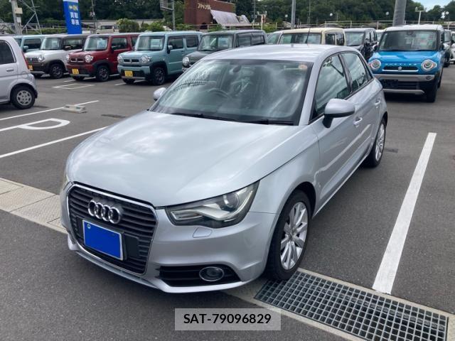 Audi A1 2013-07 7615036-1