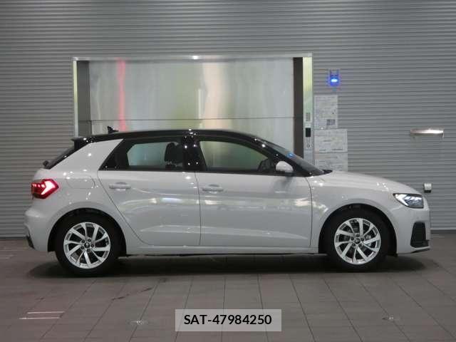 Audi A1 2025-12 7615030-9