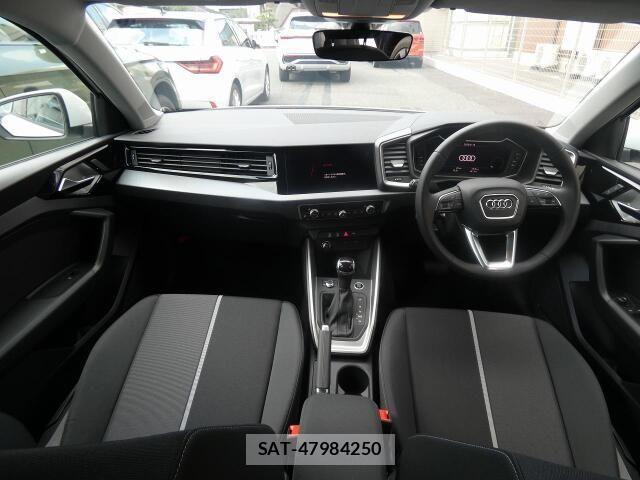 Audi A1 2025-12 7615030-1