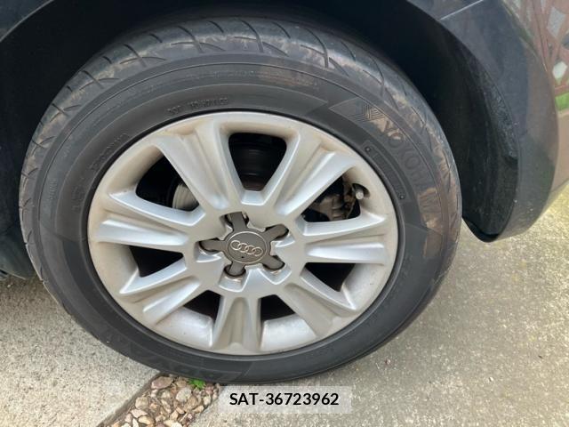 Audi A1 2013-12 7615037-11