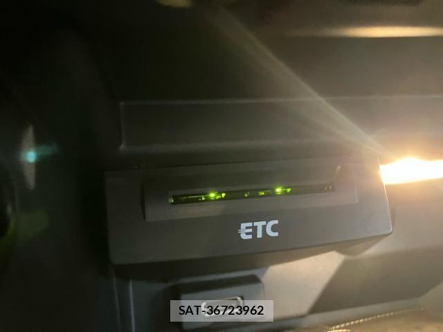 Audi A1 2013-12 7615037-25