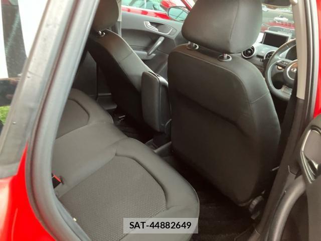 Audi A1 2013-12 7615035-9