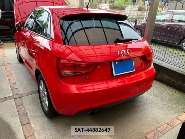 Audi A1 2013-12 7615035-1