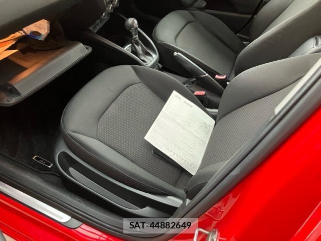 Audi A1 2013-12 7615035-7
