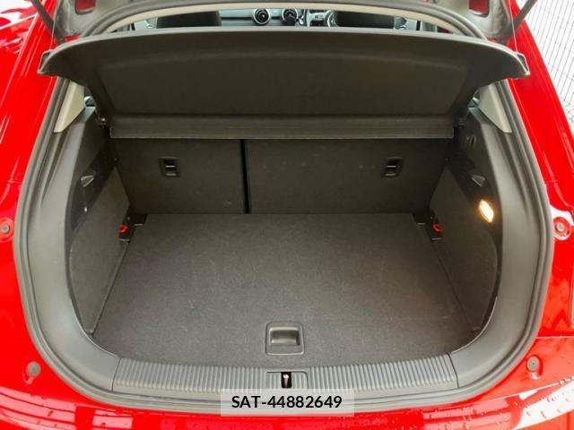 Audi A1 2013-12 7615035-8