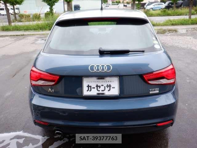 Audi A1 2015-07 7782653-4