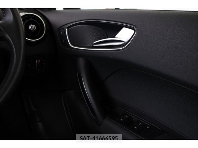 Audi A1 2013-12 7875324-15
