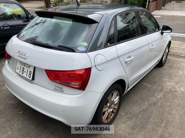 Audi A1 2013-07 7875323-5