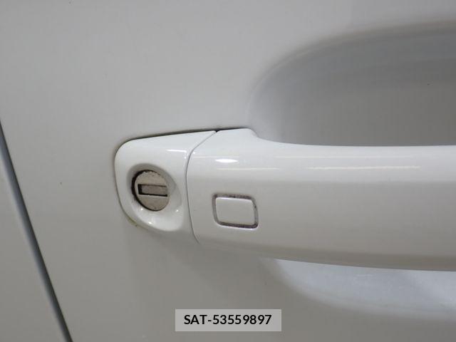 Audi A1 2017-12 7875320-10