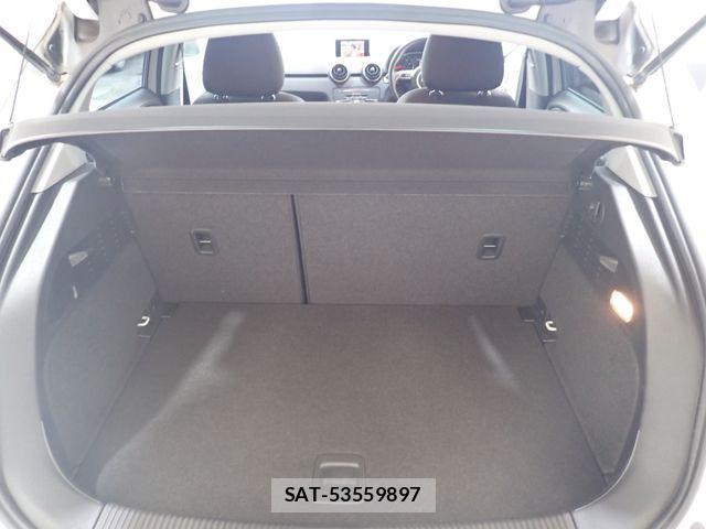 Audi A1 2017-12 7875320-21