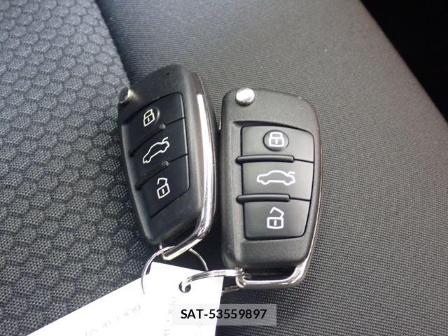 Audi A1 2017-12 7875320-26