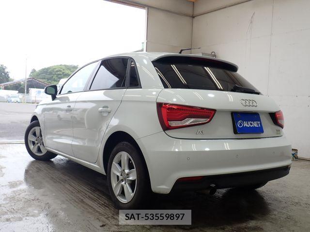 Audi A1 2017-12 7875320-2