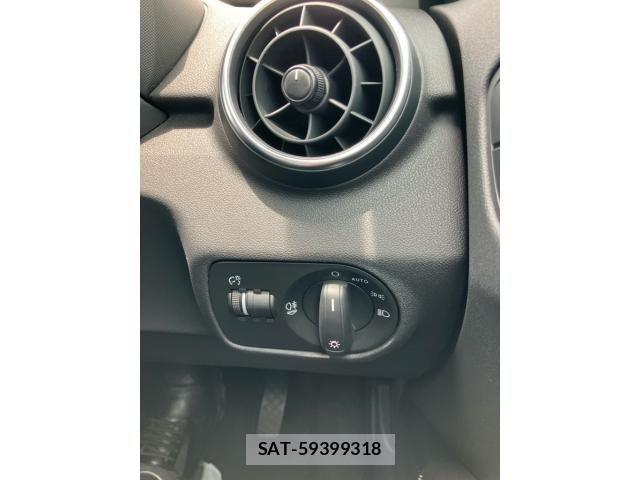 Audi A1 2018-03 8034448-16