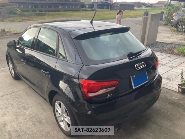 Audi A1 2017-10 8072863-1