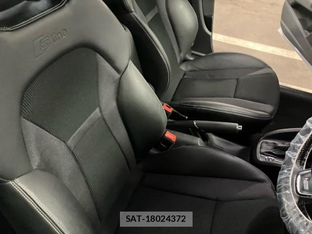 Audi A1 2017-12 8098034-13