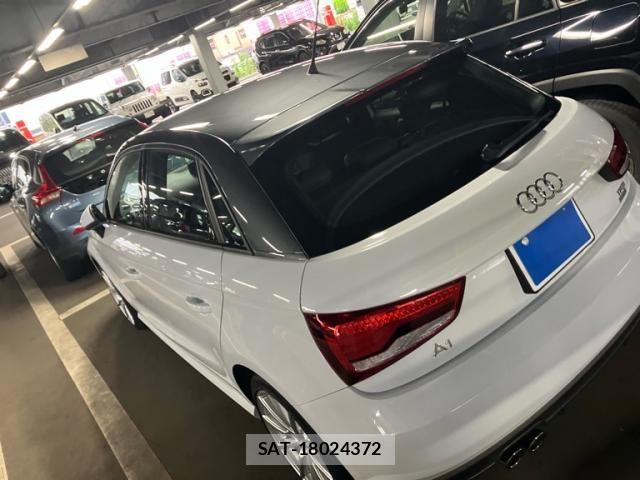 Audi A1 2017-12 8098034-3