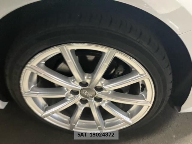 Audi A1 2017-12 8098034-4