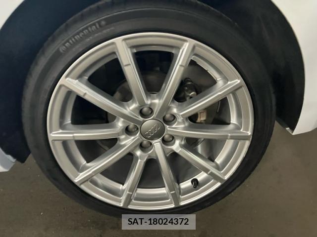 Audi A1 2017-12 8098034-6