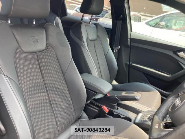 Audi A1 2021-03 8157962-15