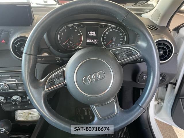 Audi A1 2016-02 8157965-11