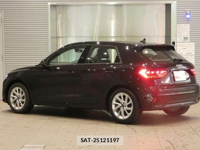 Audi A1 2025-11 8206354-5