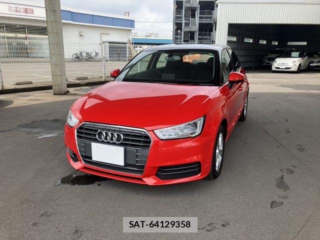 Audi A1 2017-09 8206353-0