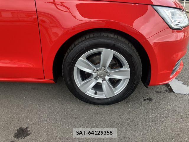 Audi A1 2017-09 8206353-13