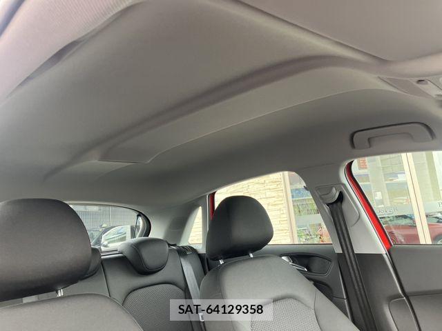 Audi A1 2017-09 8206353-8