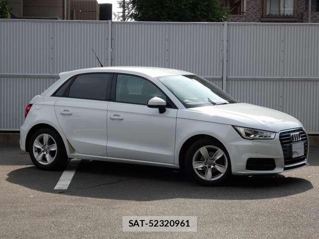 Audi A1 2017-06 8206355-11