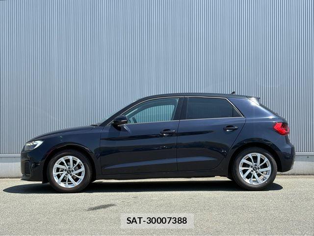 Audi A1 2021-04 8228920-9
