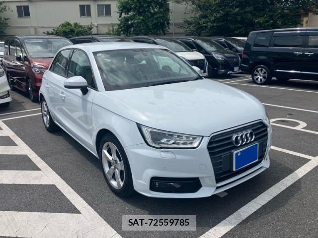 Audi A1 2015-08 8244628-0