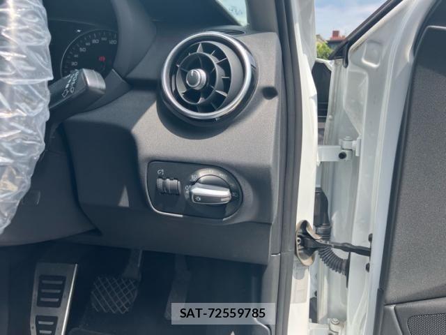 Audi A1 2015-08 8244628-15