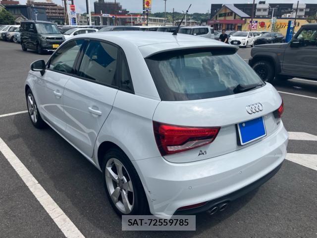 Audi A1 2015-08 8244628-3