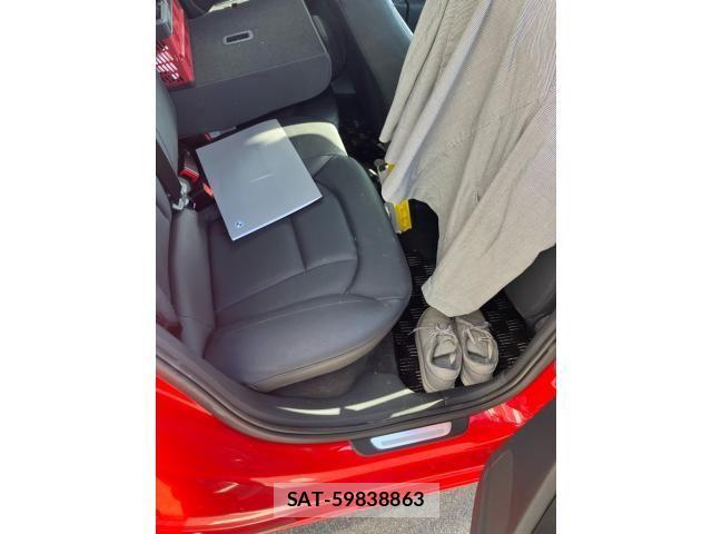 Audi A1 2014-01 8313102-13