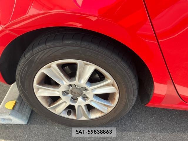 Audi A1 2014-01 8313102-5