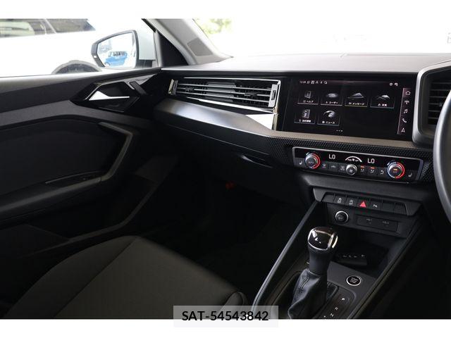 Audi A1 2023-11 8313100-11